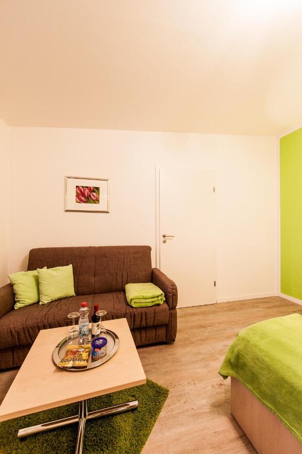 Cafe & Wein Gaestehaus Kurz Heilbronn Ngoại thất bức ảnh